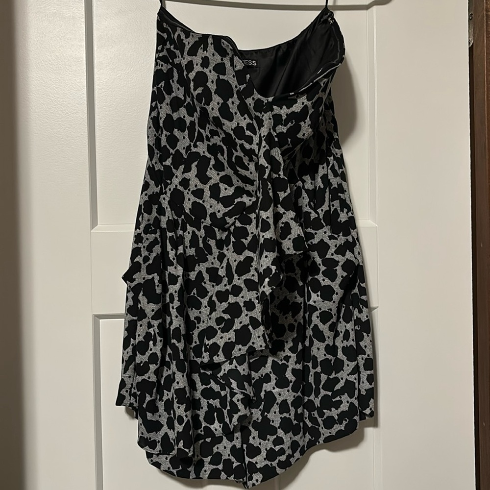 Express- size small, romper w/pockets